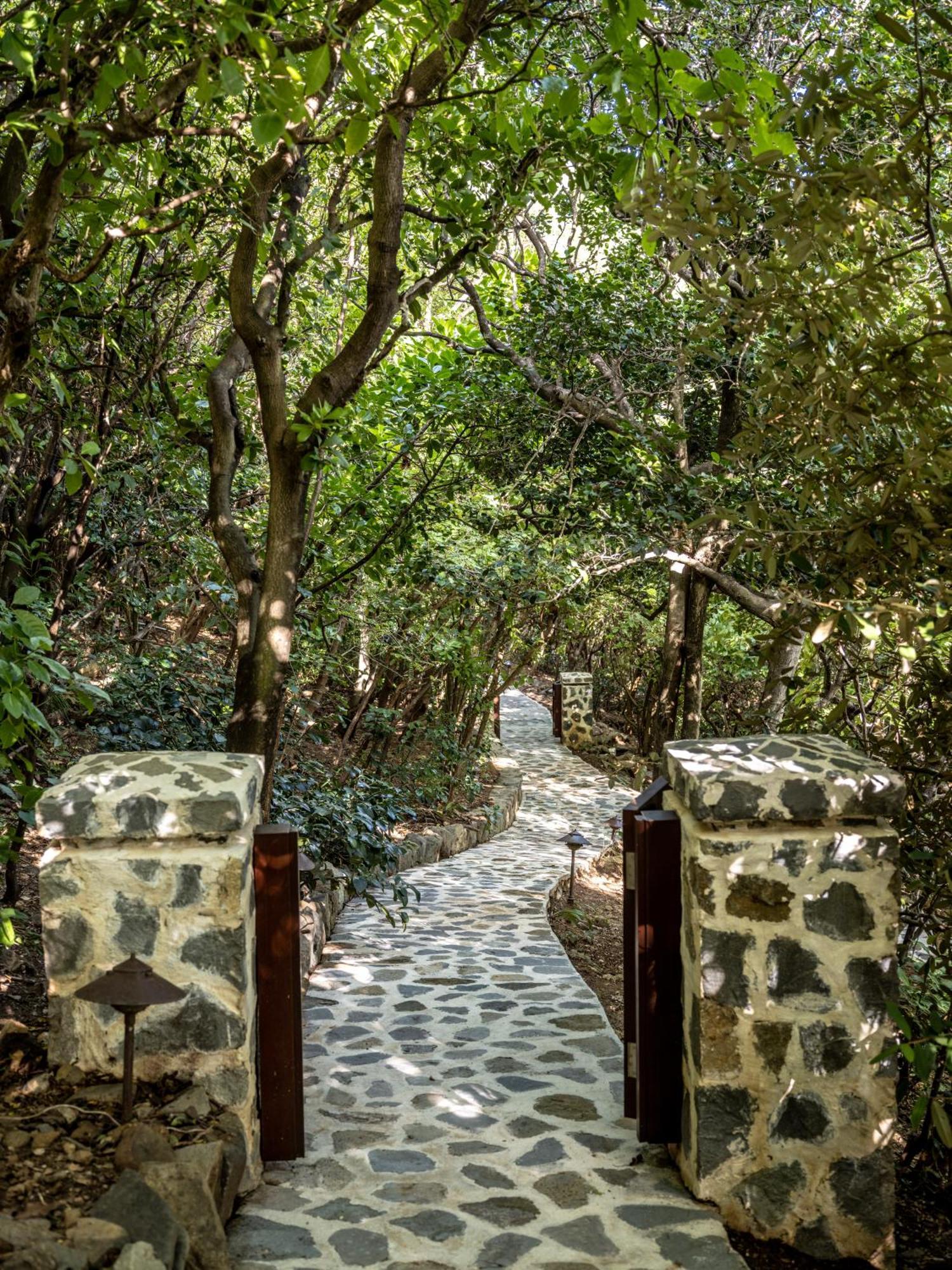 Canouan Estate Resort & Villas Charlestown Bagian luar foto